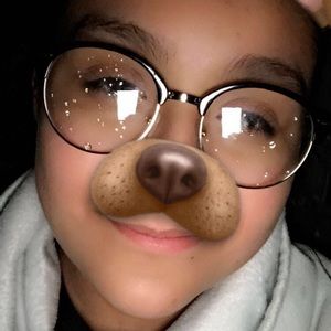 Meet your Posher, Jaquelin